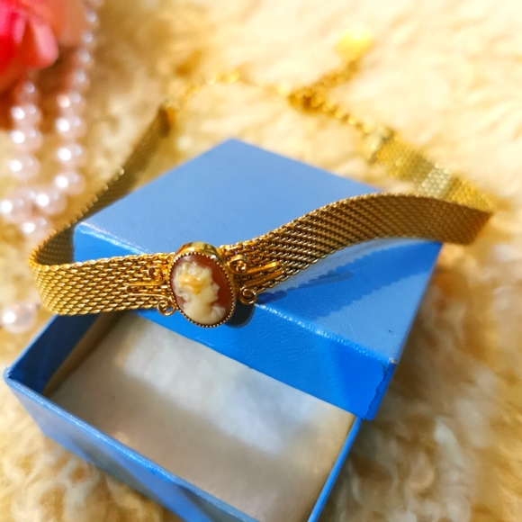 Vintage Choker Cameo gold mesh finish  necklace - Picture 3 of 7